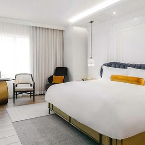 Classic Room 1 King Bed Roll Shower Mobility Hearing Accessible
